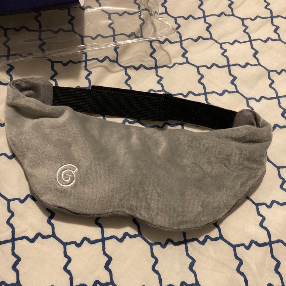 Weighted Sleeping mask from Gravity
